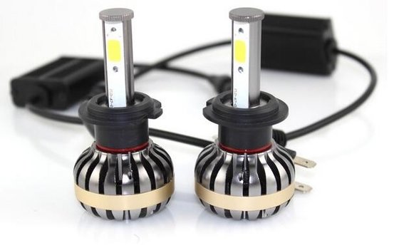China Brightest 9005 9007 H13 H4 Car LED Headlight Bulbs , Hb3 9005 Halogen Replacement Bulb supplier