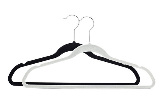 China High Quallity Simple Black Velvet Hangers Wholesale supplier