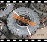 China manufacturer cheap price industrial pneumatic solid forklift tire 8.25-15 28 9-15