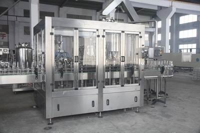 China Full automatic rotary carbonated drinks filling capping machine supplier