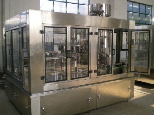 China Automatic small plastic beverage fruit juice hot filling bottling machine price supplier