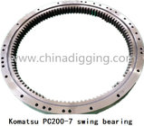 Komatsu PC200-7 swing bearing