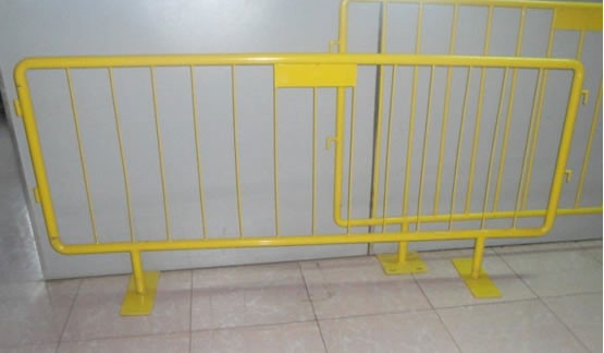 Powder Coated Crowd Control Barriers