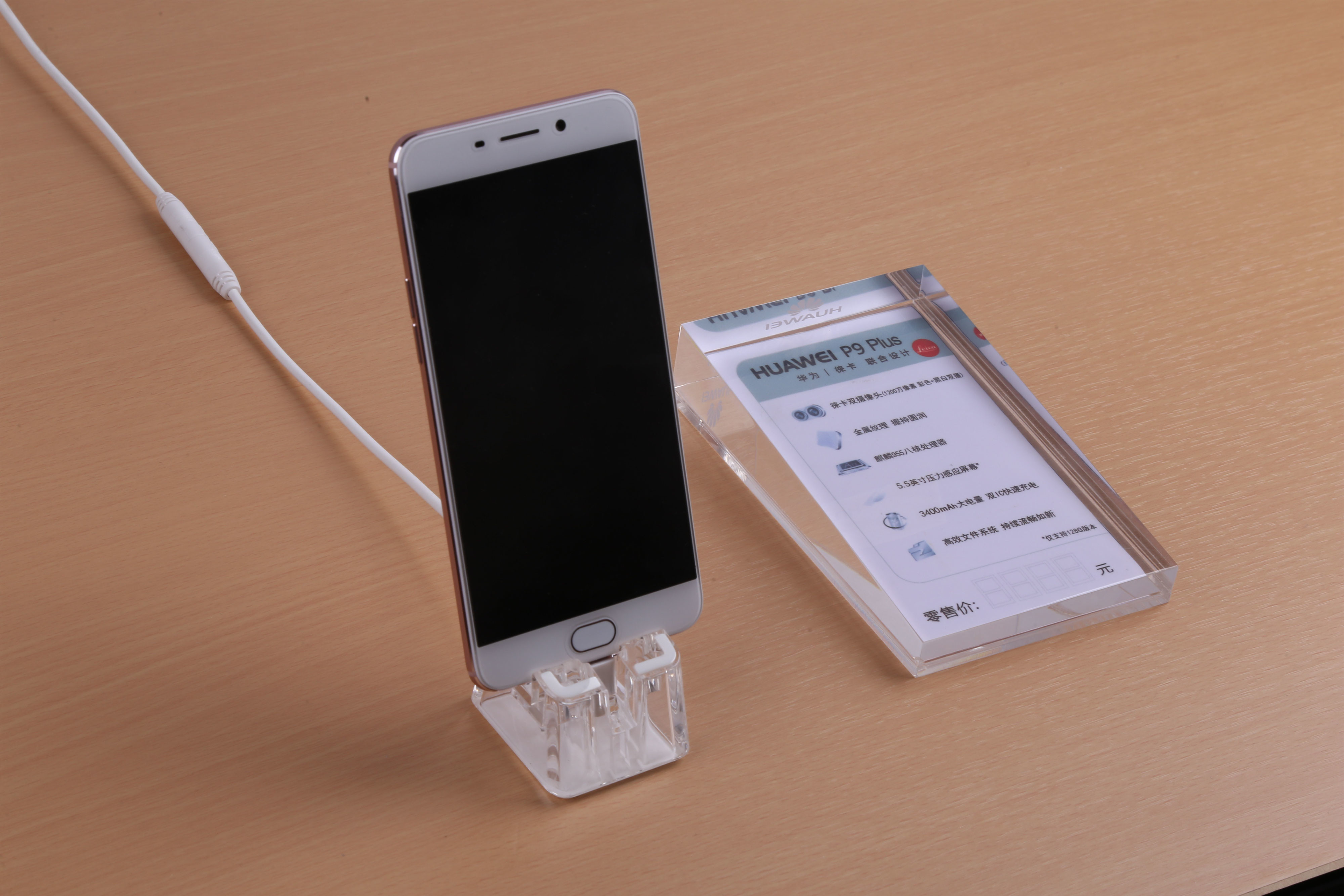 Comer Multi Port Security Alarm Stand For Mobile Phone Display with alarm charging cable acrylic holder