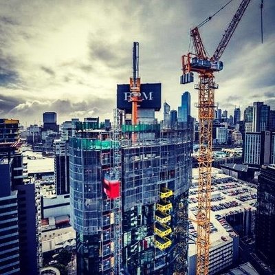 China 6m / Min Safe Retractable Cantilevered Crane Loading Platforms For Skyscraper supplier