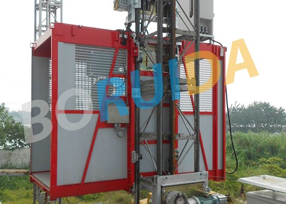 China Red Construction Material Hoist Single Cage , Electric Ladder Lift supplier