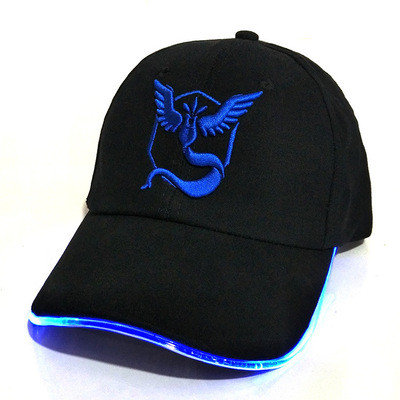 China Rechargeable LED Light Up Hats With Battery Glow In The Dark Size Adjustable supplier