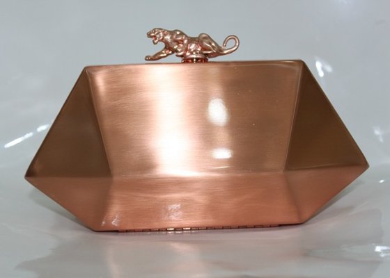 China Irregular Shape Rose Gold Clutch Bag , Sparkly Silver Clutch Bag With Leopard Clasp supplier