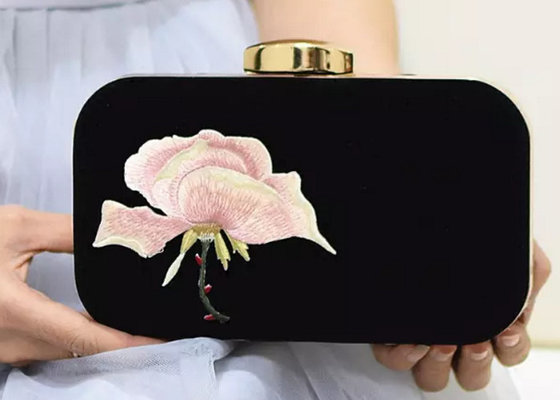 China Unique Design Women ' S Evening Bags And Clutches , Floral Embroidered Purse With Golden Frame supplier