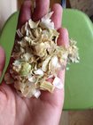 dehydrated garlic/onion flakes