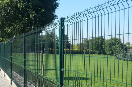 China F-9 Factory Green PVC Coated Curved Wire Mesh Fence for Vietnam supplier