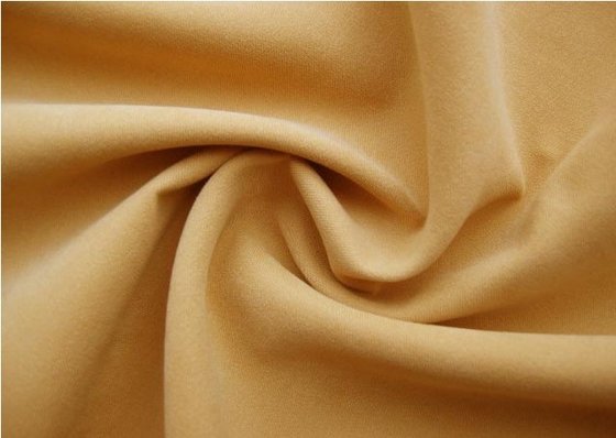 China Polyester Microfiber Peach Skin Fabric Home Textile Fabric for Bedding , Curtain , Upholstery supplier