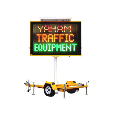 China Dual Full Matrix Portable Road Signs , Led Moving Message With Optical Lens supplier