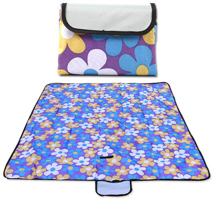 China Promotional Outdoor Waterproof Picnic Mat  6*8cm Oxford Cloth  Logo Customized supplier