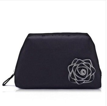 China New Arrival Elegant girls beautiful cosmetic bag Wsh Bag with Flower for travel supplier
