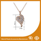 China Customized Zinc Alloy Gold Heart Metal Chain Necklace For Women Gift distributor