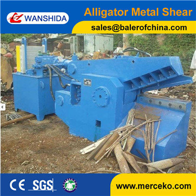 China Hydraulic drive manual feeding Scrap Metal Shear to cut steel bar supplier