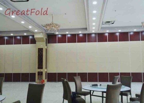 China Diy movable sound proof flexible folding restaurant partition wall customized OEM service supplier
