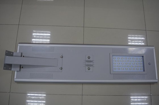 DC 24V Yard Solar Powered Lights Integrated Designed 6 - 8 Meters Pole Height