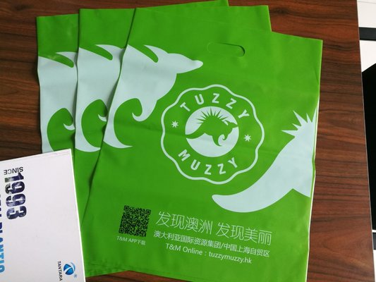 China Colour Blow Ldpe Hdpe Plastic Shopping Bag Customized For Clothes Packaging supplier