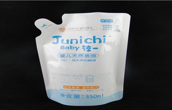 China Resealable Stand Up Spout Pouches Gravure Printing For Sauce Packing supplier