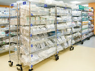 NSF Removable Metal Slanted Storage Rack for Hospital/Drugstore