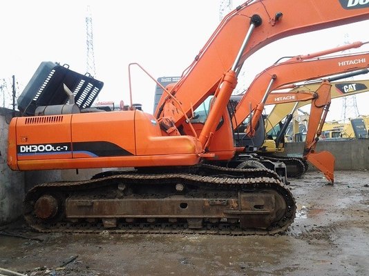 China 30T Used Doosan DH300LC-7 Crawler Excavator DE08TIS engine  2000 working hours with Original Paint for sale supplier