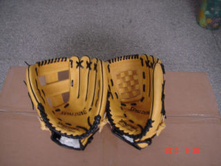 China softball gloves 3 supplier