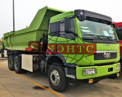 China 20 - 30 Tons Earthmoving Heavy Duty Tipper Trucks , 3 Axle 10 Wheeler Dump Truck supplier