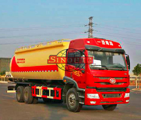 China 25 - 35 Cubic Meters Cement Transport Truck , 6X4 / 8x4 Bulk Tank Truck supplier