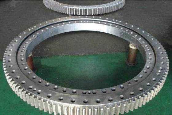 Slewing Bearings for Truck Cranes, cheap price of 42CrMo material slewing ring