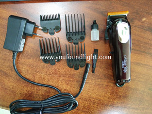 China PF-805 Magnetic Clip 2200mAH Li ion Battery Rechargeable Hair Trimmer Hair Clipper supplier