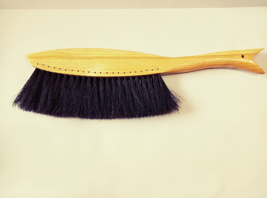 China Bed Dust Hand Brush For Cleaning 40cm Soft Brush With Handle supplier