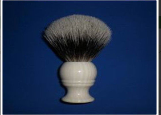 China Soft And Comfortable Silvertip Badger Hair Shaving Brush / Travel Shaving Brush supplier
