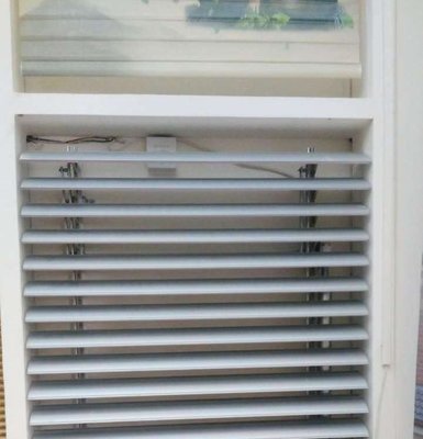 Ventilate motorized Aluminum Venetian Blinds for outdoor easy operation Customized