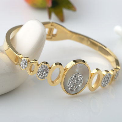 China Diamond Bracelet Jewelry Fashion Cuff Bangle,oblong Shell Stainless Steel Bangle, Elliptocytosis Shell Bracelet supplier