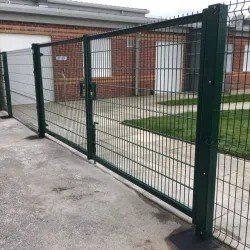 Ral 6005 Dark Green Color 3D Welded Wire Mesh Fence Panels for Residential