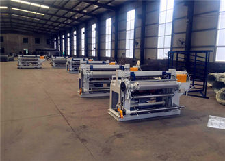 China Horizontal 1/2'' - 1''  Welded Wire Mesh Machine Fatigue Resistant 2.2kw Motor supplier