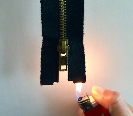 China Flame Retardant Metal Zipper 5 #  Special Zipper Fire retardant Zippers With Brass Metal Teeth supplier