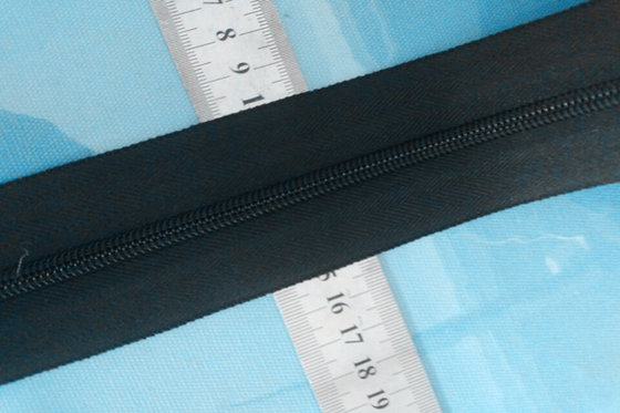 China 4cm,5cm,6cm 7cm Customized Nylon Metal Special Zipper With Wider Tape supplier