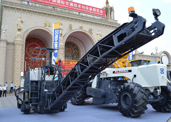 China Tire Type 1020mm Width 300mm Depth Pavement Milling Machine Heavy Duty Construction Equipment supplier