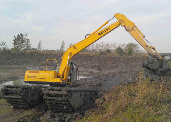 China 0.6 m3 Bucket Capacity Pontoon Swamp Buggy Excavator For Extremist Environment supplier