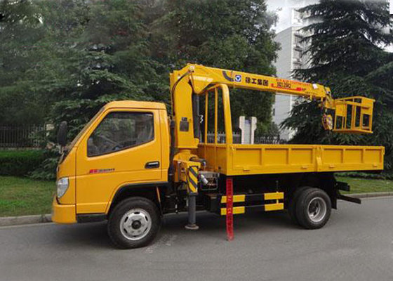 China 7.5 meter Telescopic Boom Truck Crane Lift Machine For Construction supplier