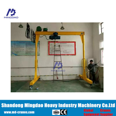 China 2000kg Lift Capacity Hand Push Wheels Running Mini Mobile Gantry Crane, Small Mobile Crane for Wholesale supplier