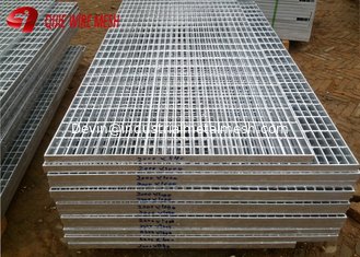 China Hot Dip Galvanized Serrated Driveway Steel Grating And Drain Cover Used Stainless Steel Grating supplier
