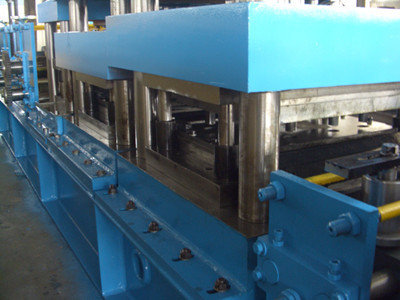 China Metal Roll Forming Machine , Guardrail Roll Forming Machine supplier