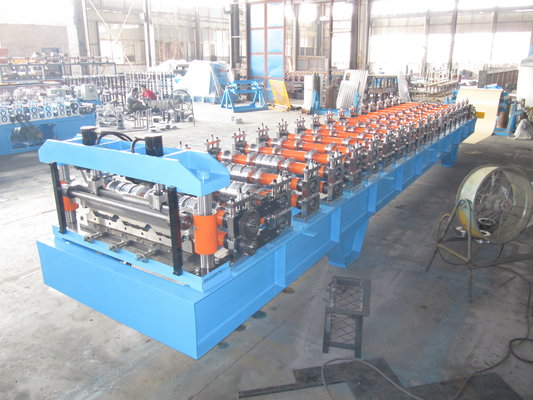 China Claddings And Roofing Roll Forming Machine, Steel Roof Roll Forming Machine For Wall Board supplier