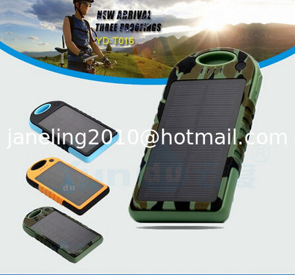 Manufaturer/OEM Solar Power Bank Charger 12000mAh Waterproof IPX6 Christmas Promotion