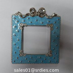 China Metal photo frame,ready mold,112*128*10mm,143g, China factory for zinc alloy picture frame supplier