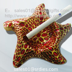 China Red enamel metal souvenir cigarette ashtrays, stylish designer metal souvenir ashtrays, supplier